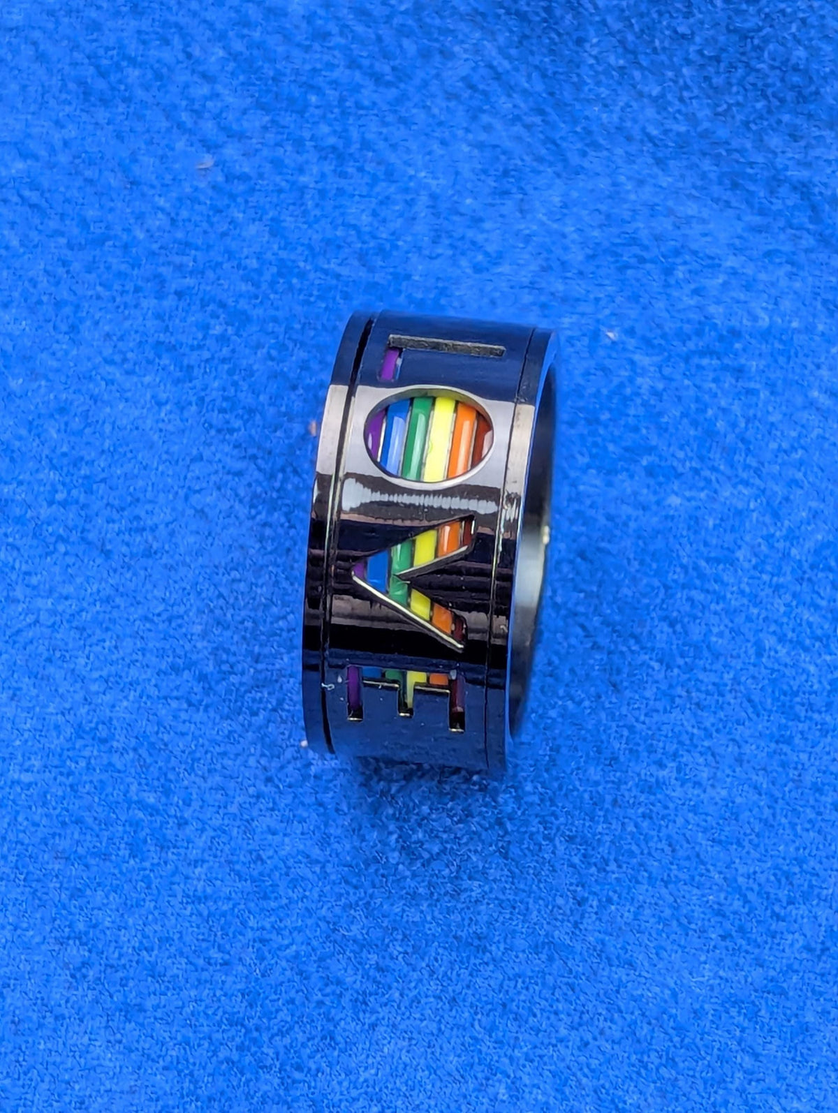 Men’s Minimalist LGBT Pride Ring – Spinner Band with Interior Rainbow Flag