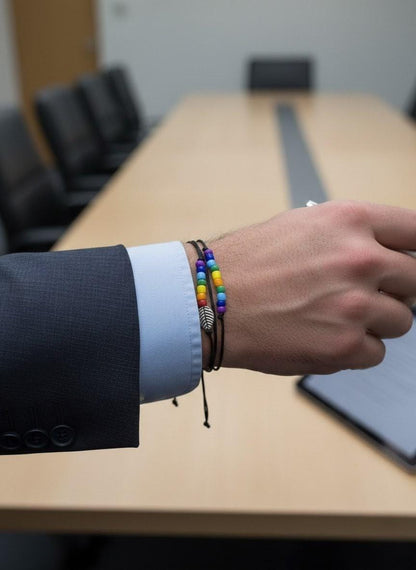 Ensemble de 5 bracelets minimalistes arc-en-ciel à perles, bijou queer LGBT discret ajustable