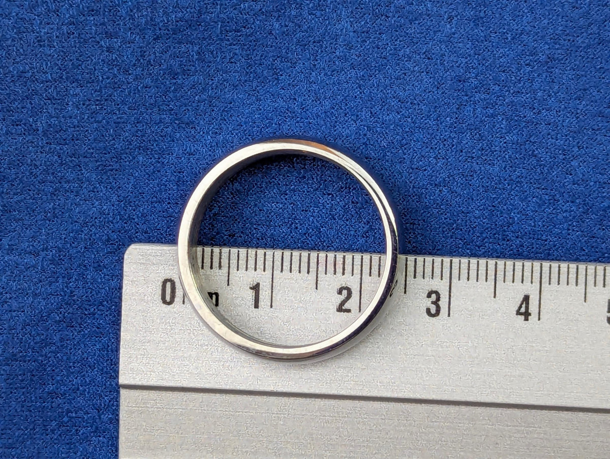 Bague discrète LGBT Pride en Acier Poli – Anneau minimaliste Arc-en-ciel Caché
