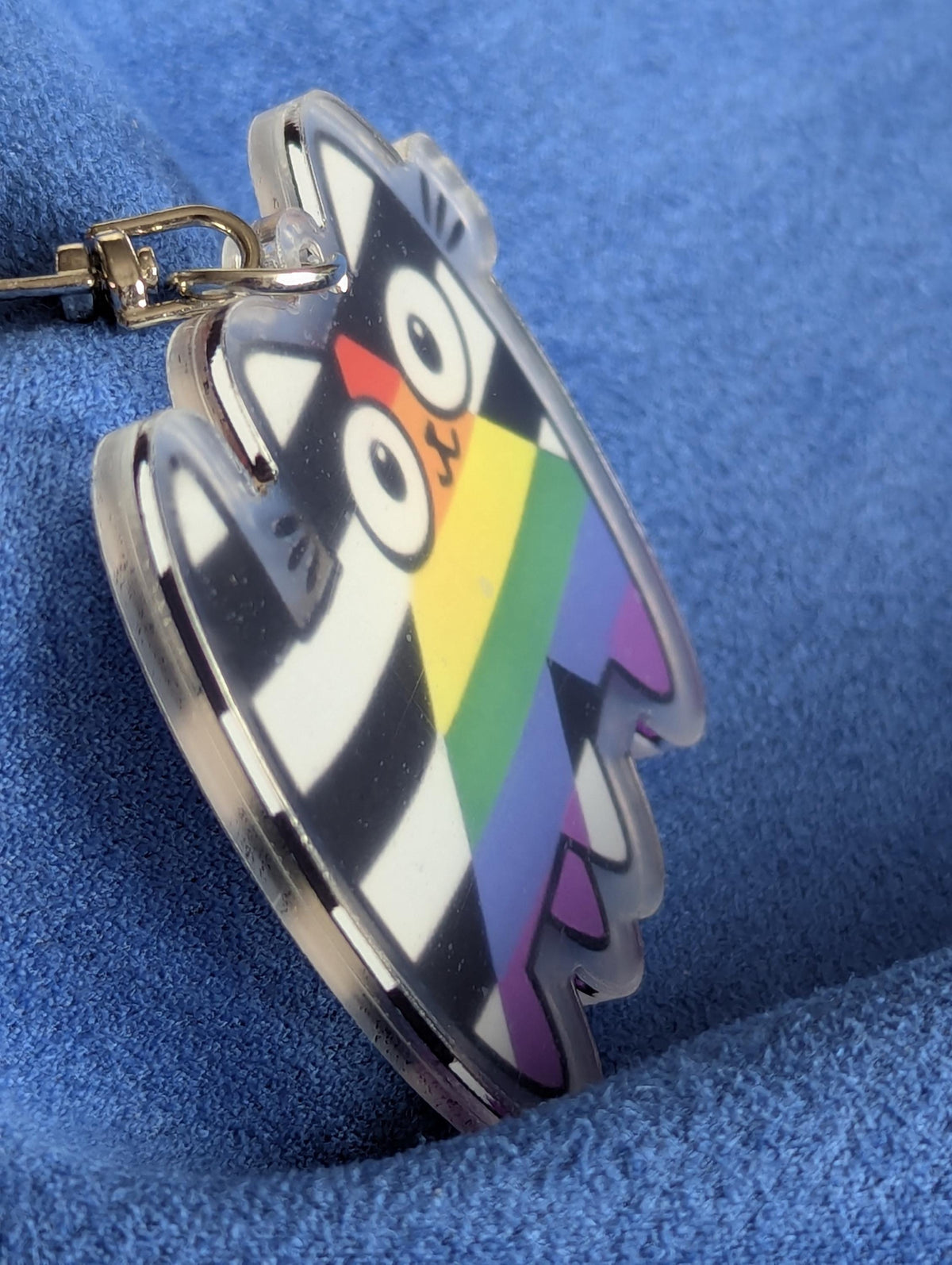Porte-clé chat non binaire acrylique, motif Pride rayures LGBTQIA+, mousqueton métal