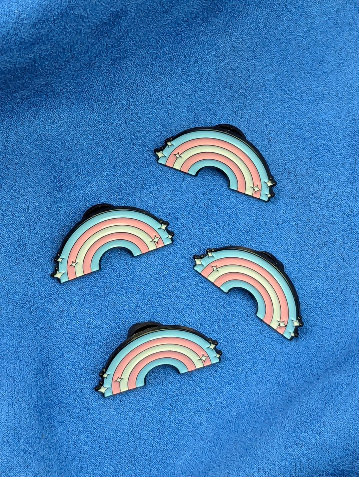 Badge arc-en-ciel drapeau fierté trans, Pin's émail militant LGBTQIA, Droits humains