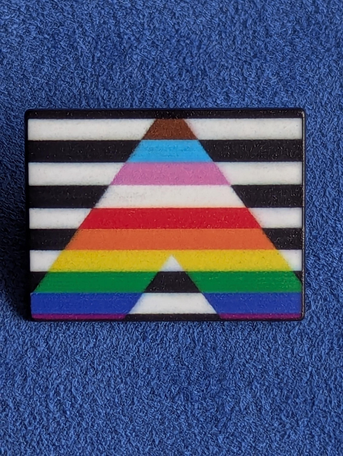 pin's Drapeau Allié LGBTQIA+ Badge en Émail Coloré, rectangle noir