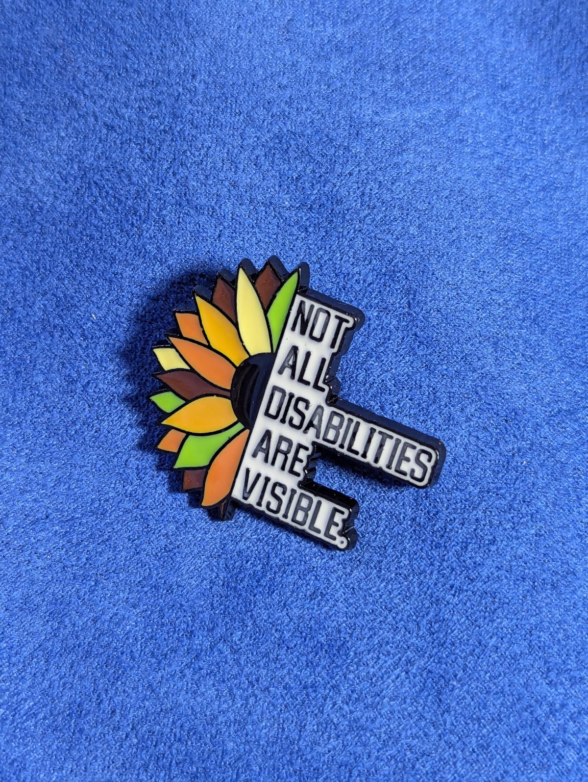 Pins handicap invisible tournesol en émail, insigne sensibilisation maladie chronique, broche inclusive fleur, badge métal