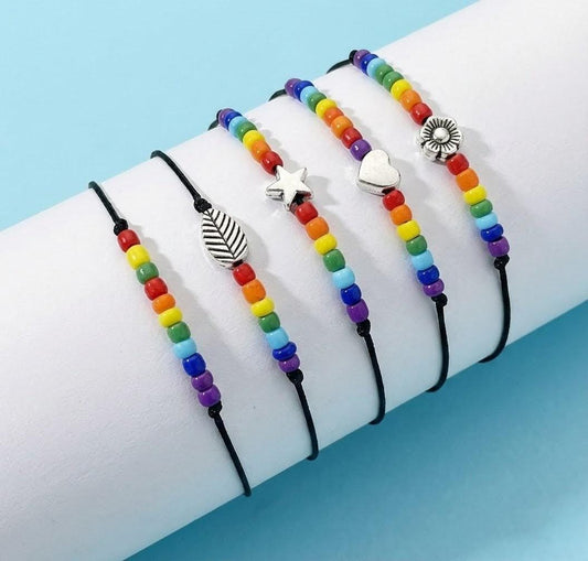 Ensemble de 5 bracelets minimalistes arc-en-ciel à perles, bijou queer LGBT discret ajustable