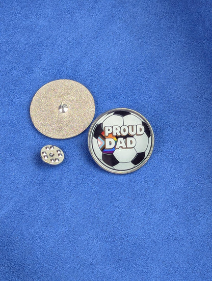Pin badge émail "Papa fière" football drapeau Progress Pride LGBTQIA